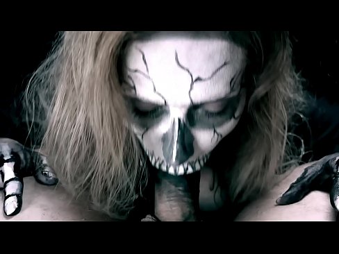 ❤️ Demone Meedchen saugt Hunn mat hirem schwaarze Mond a schléckt kum. ❤️ Sexvideo op lb.watchhentai.ru ️❤
